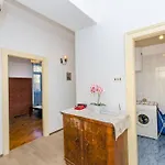 Apartament Rita *